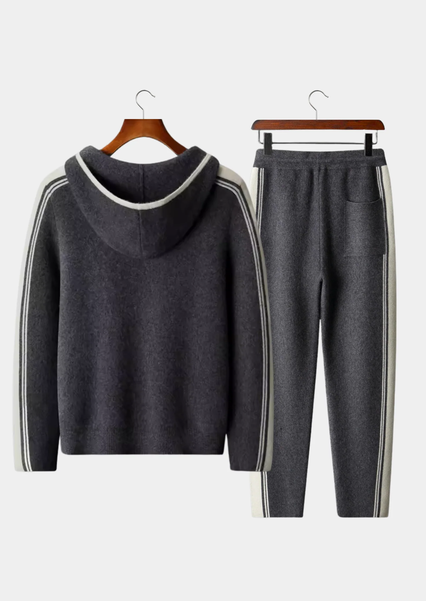 100% CASHMERE TRACKSUIT - Image 10