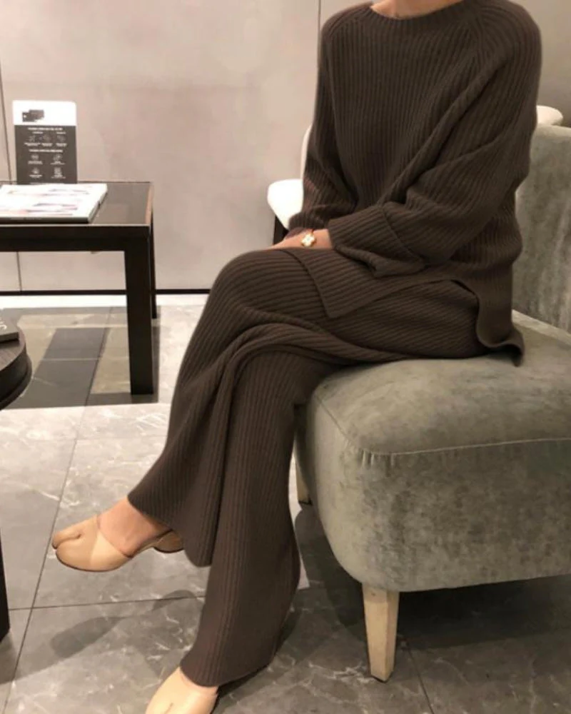 2-piece Premium Loungewear - Image 3