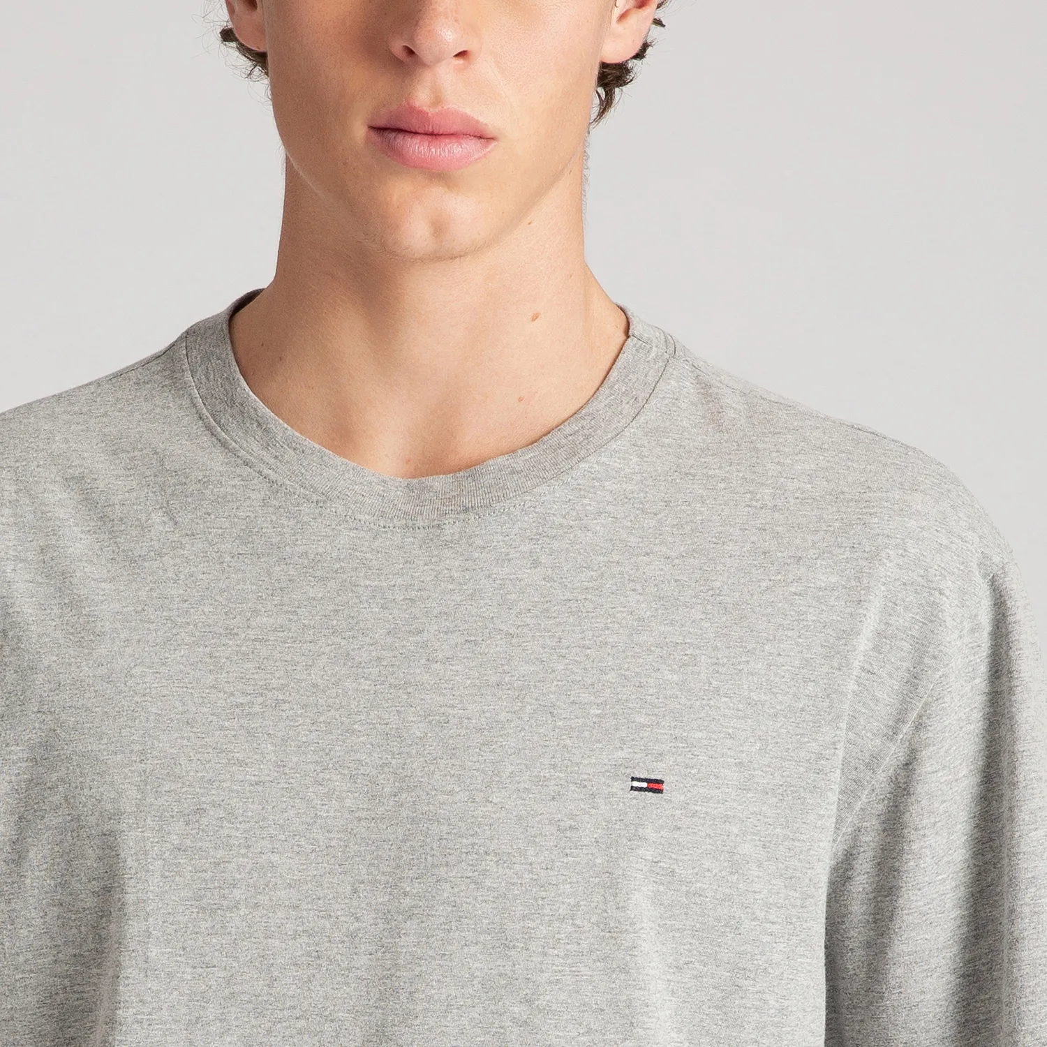 Classic Slim C-Neck T-Shirt - Light Gray - Image 3