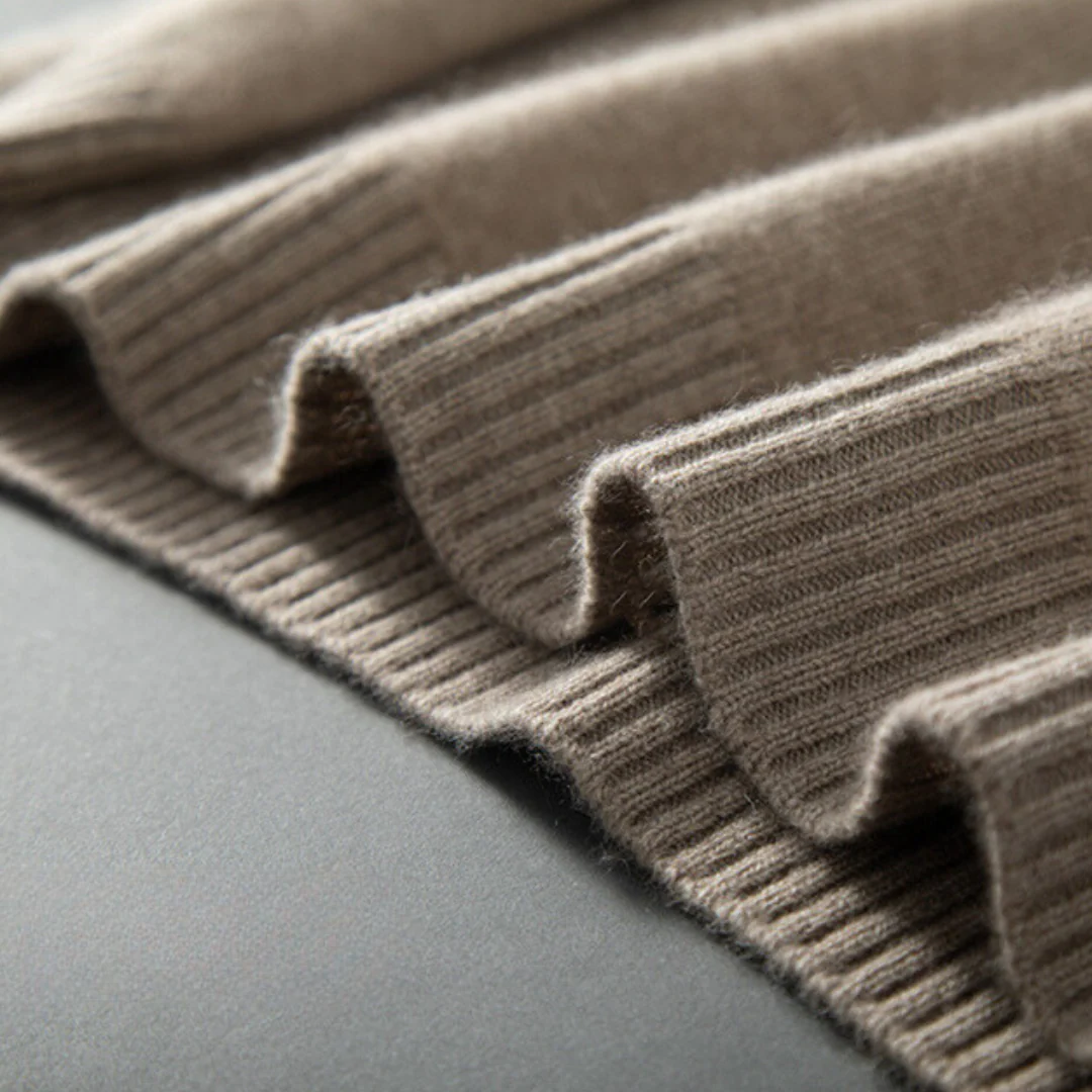 Falcone Cashmere Sweater - Image 5